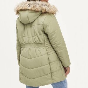 Torrid fit and flare puffer jacket Size 1xl